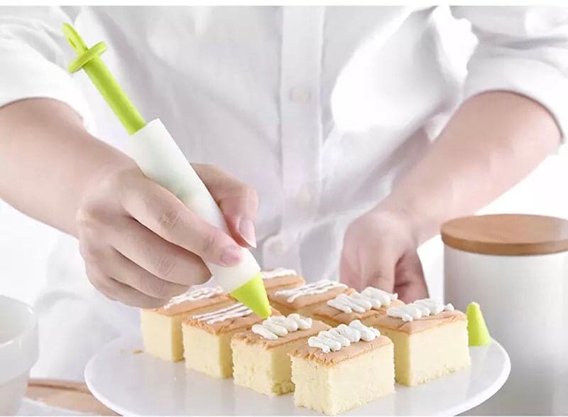 Silicone Decorative Pens, Chocolate Cookie Cake Writing Pen, Decorating Cake Molds Tool, Silicone Food Writing Pen For Dessert, Ice Cream Chocolate Decorating Pens Syringe Baking Tools Silicone Decorative Pens, Chocolate Cookie Cake Writing Pen, Decorating Cake Molds Tool, Silicone Food Writing Pen For Dessert, Ice Cream Chocolate Decorating Pens Syringe Baking Tools
